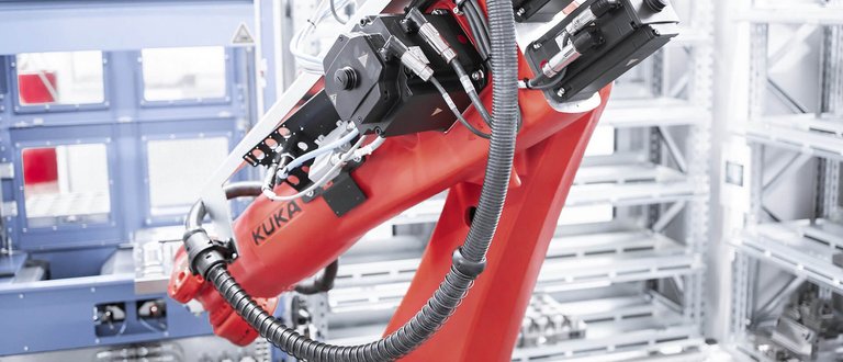 Serienproduktion Zahnradpumpen Scherzinger Bild aus der Serienproduktion der Firma Scherzinger.